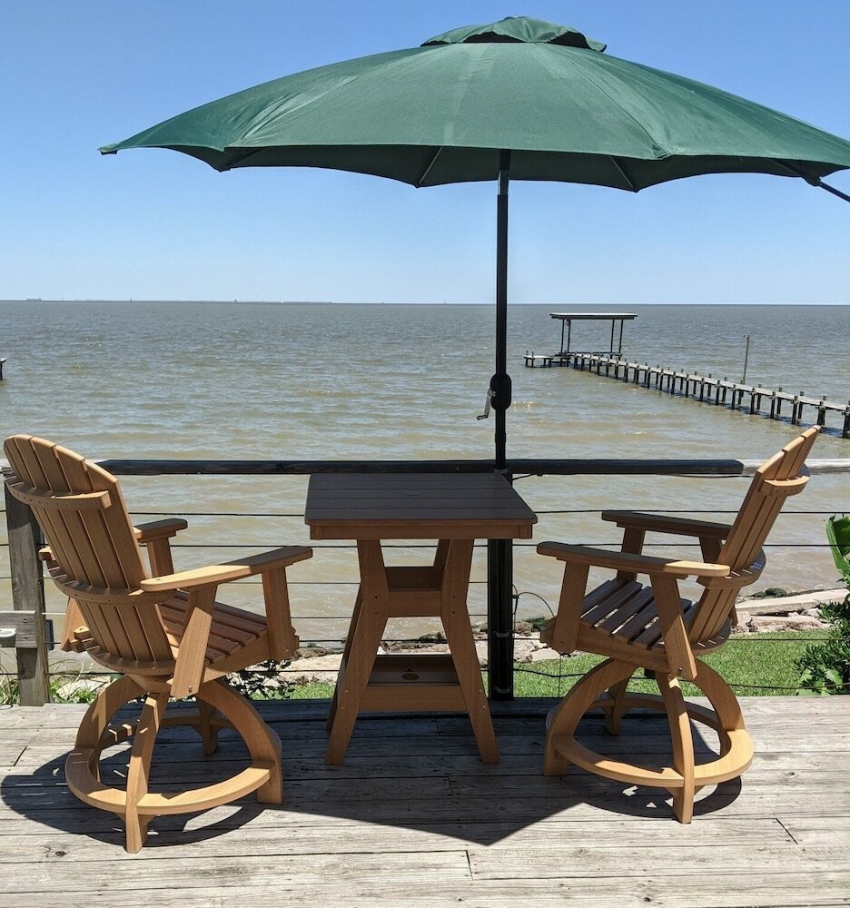 Фото Come Friday Cottages on the Bay