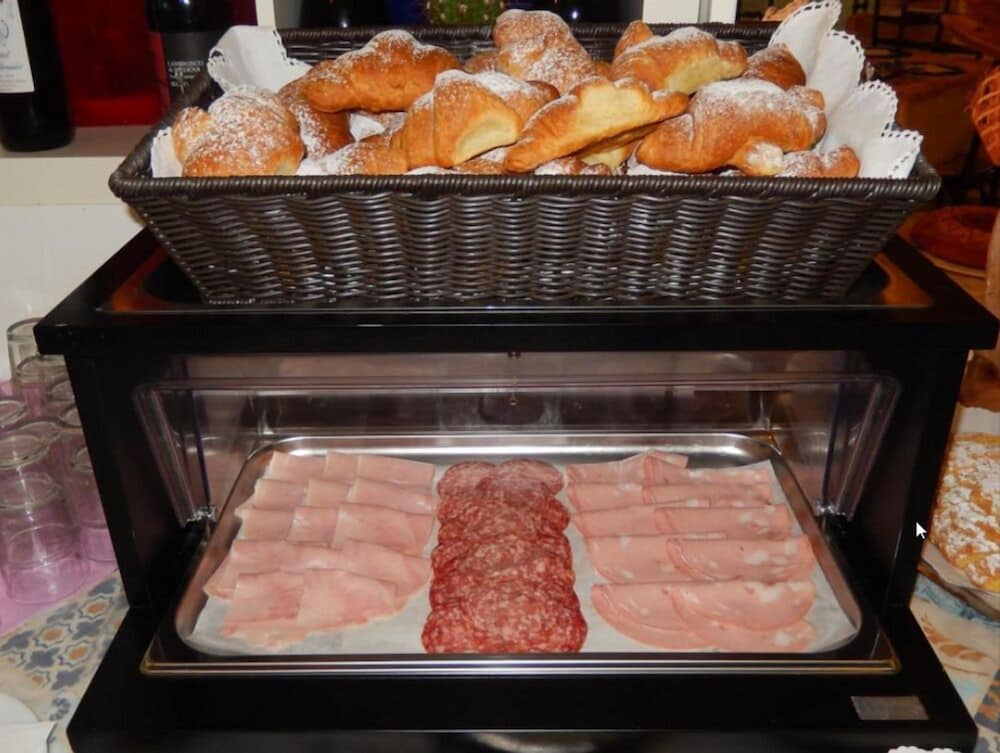 Фото Hotel Urania