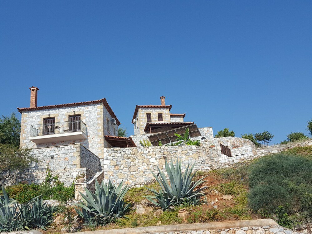 Фото Rathimata villas
