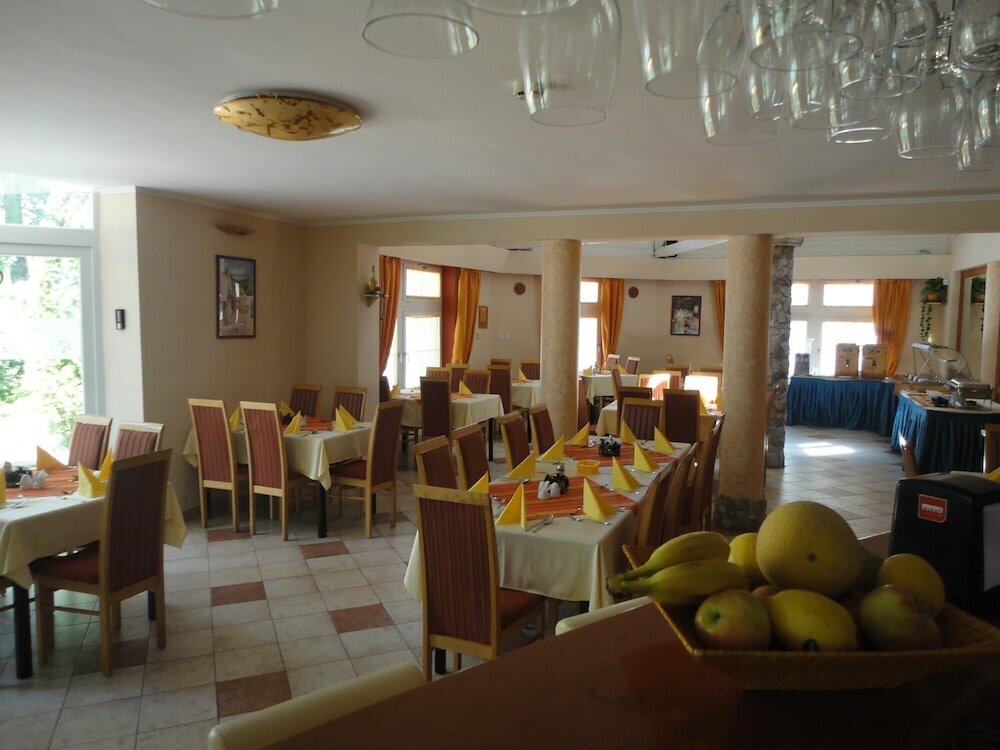 Фото Hotel Monopoly