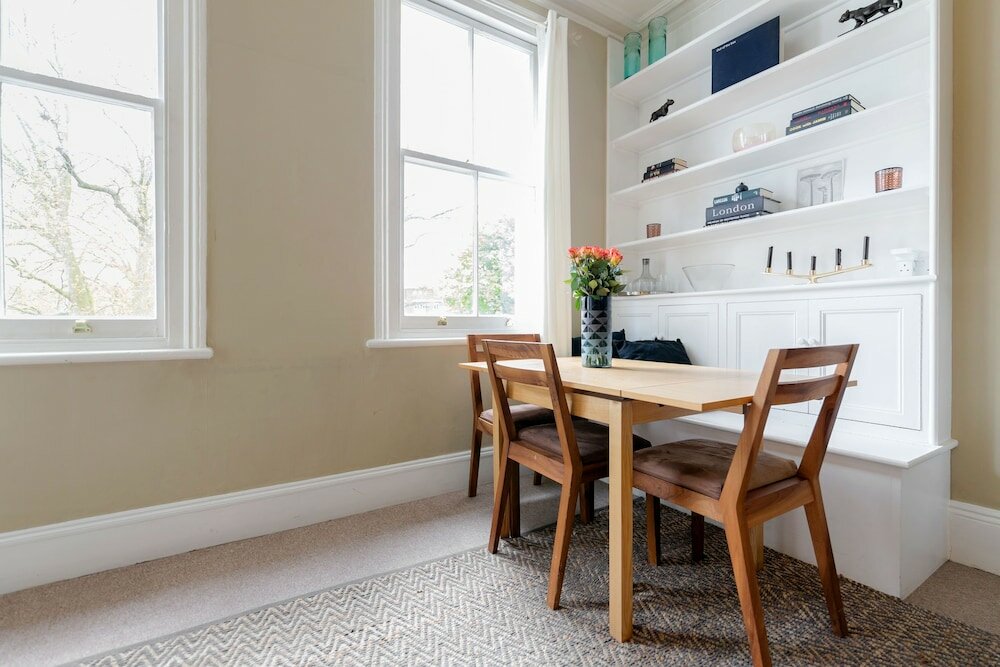 Фото Earls Court Apartments by BaseToGo