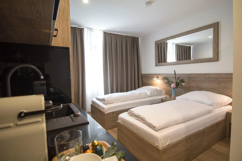 Фото Ночлег и завтрак Sleep Inn Düsseldorf