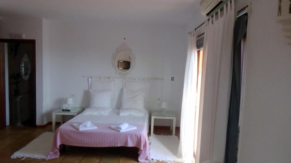 Фото Cortijo de la Media Luna