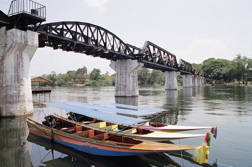 Гостиница Warm Well Hostel Kanchanaburi в Канчанабури