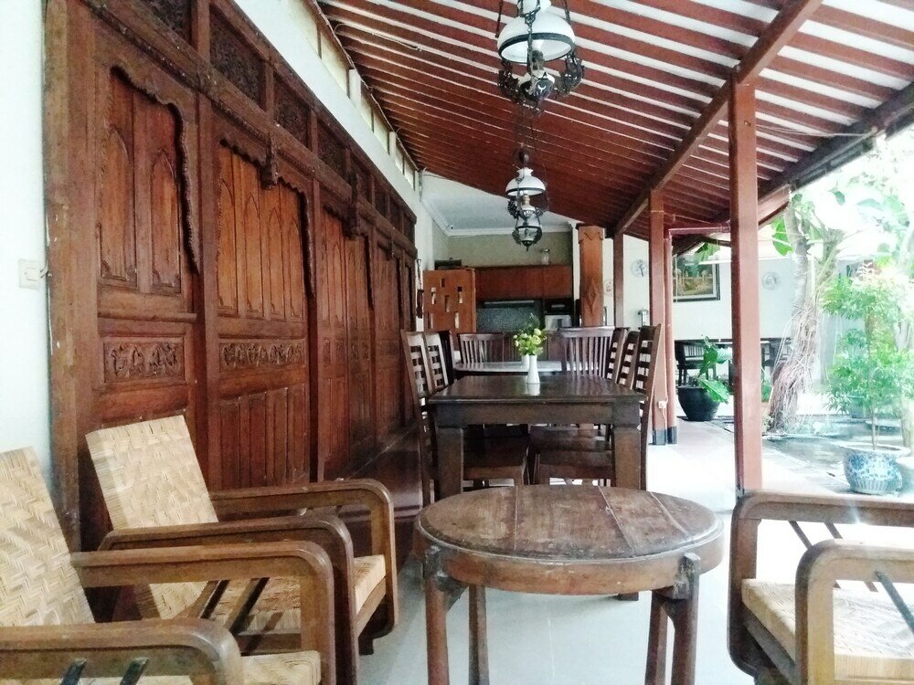 Фото Griya Yunika Homestay