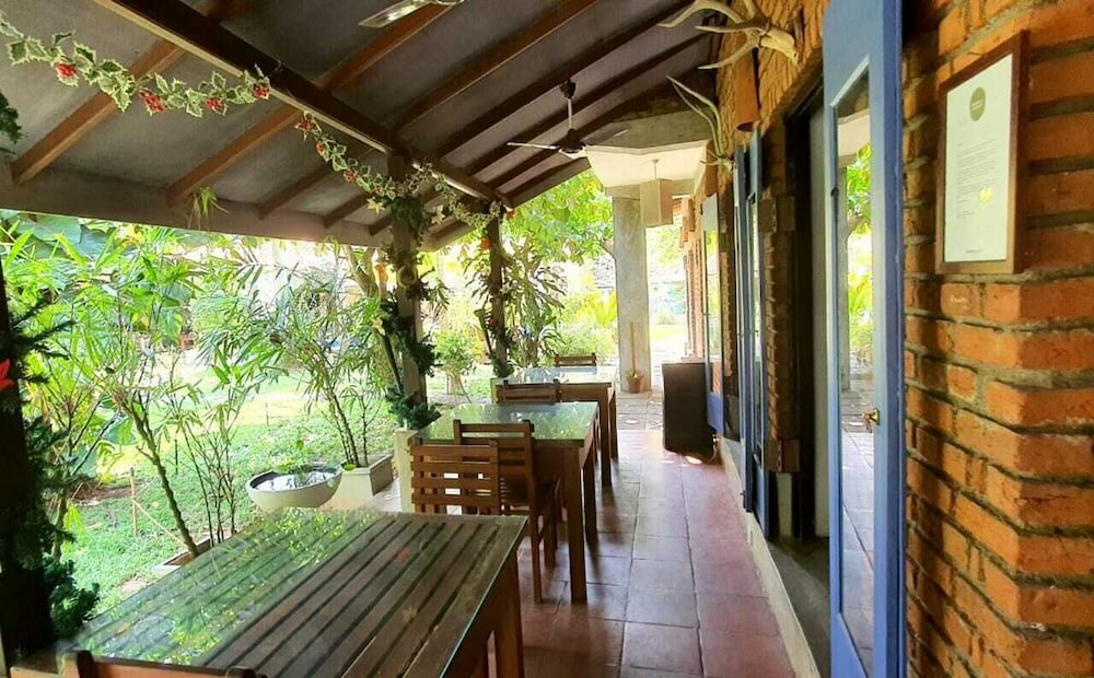 Фото Pavana Hotel