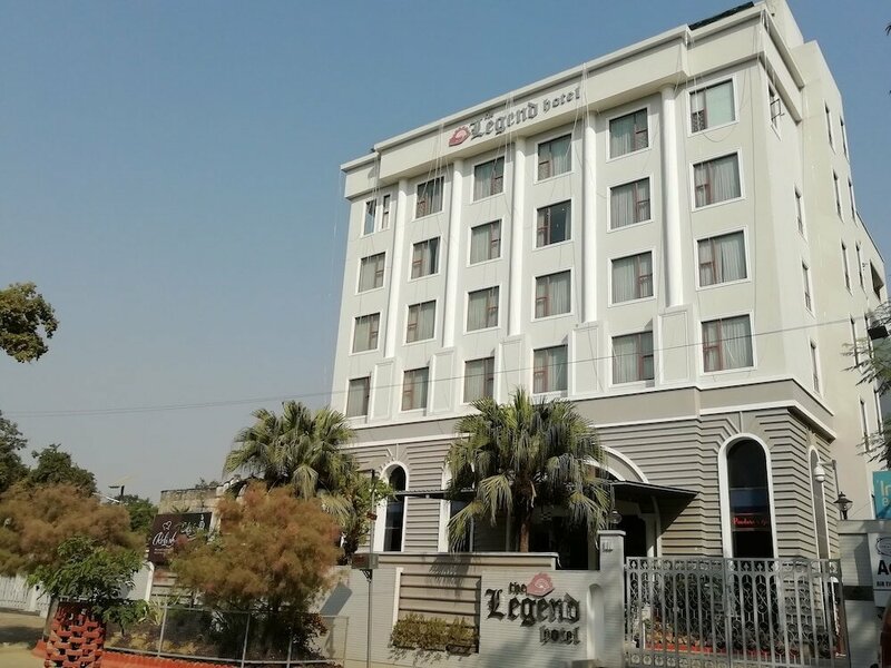 Гостиница The Legend Hotel в Аллахабаде
