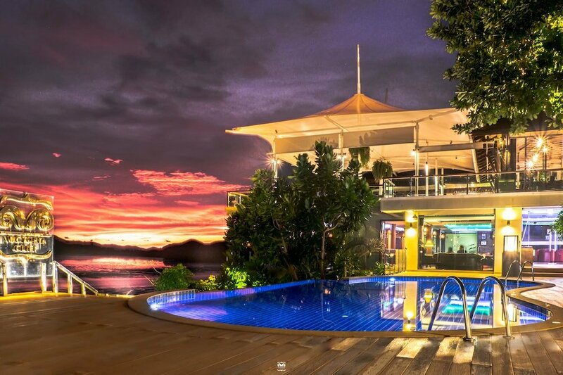 Гостиница Victoria Cliff Hotel & Resort