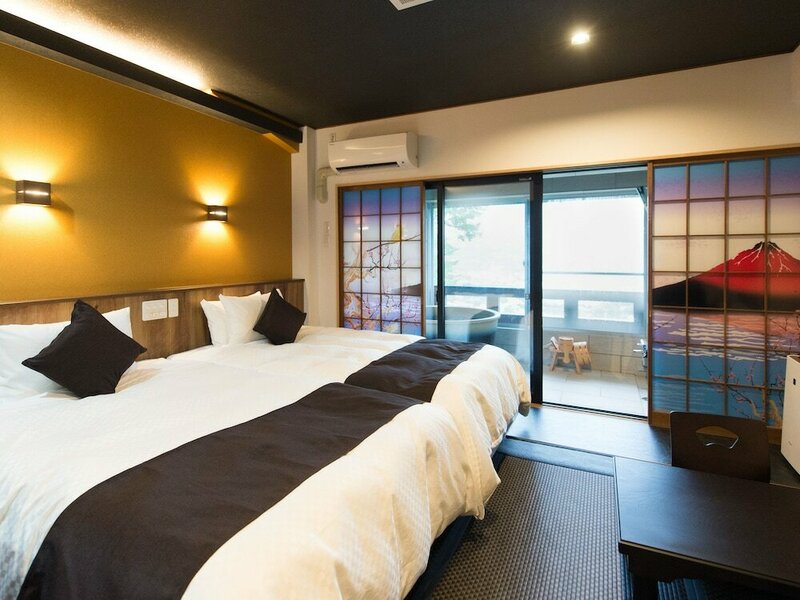 Гостиница Livemax Resort Hakone Sengokuhara