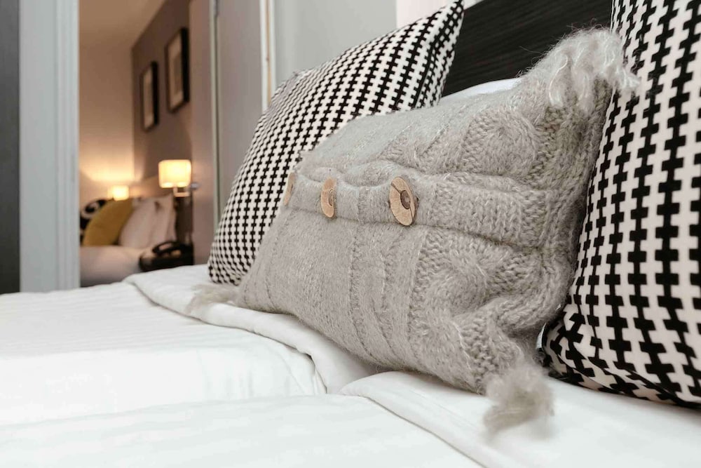 Фото Croft Court Hotel