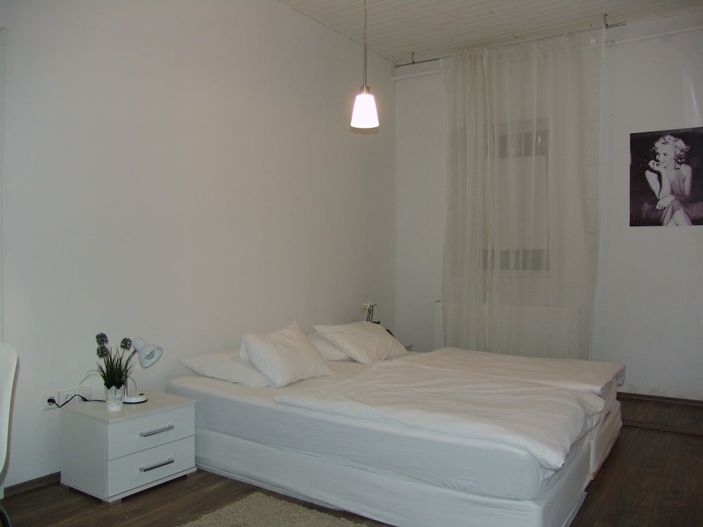 Фото Отель Maksimir