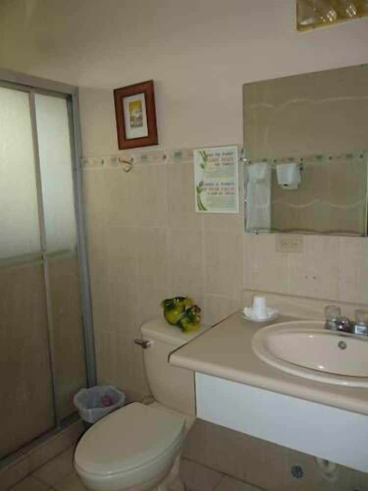 Фото Canal Inn B&b Panama