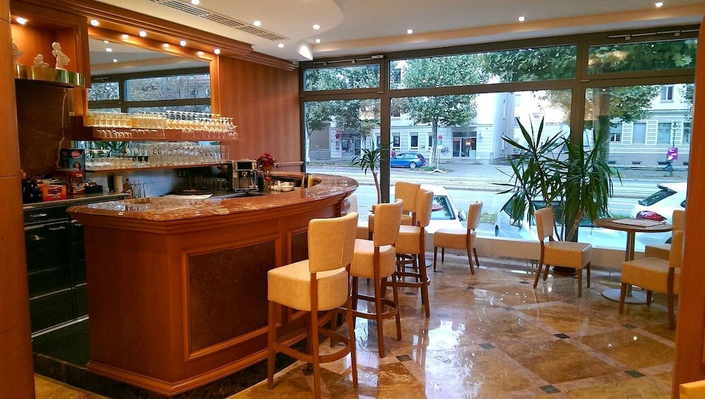 Фото Stadthotel Augsburg