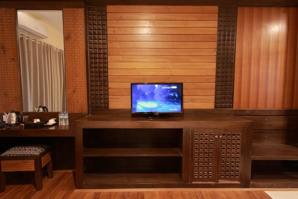 Фото The Home Hotel