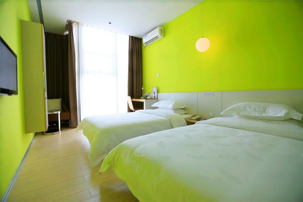 Фото Colour Inn Shenzhen Dongmen Branch