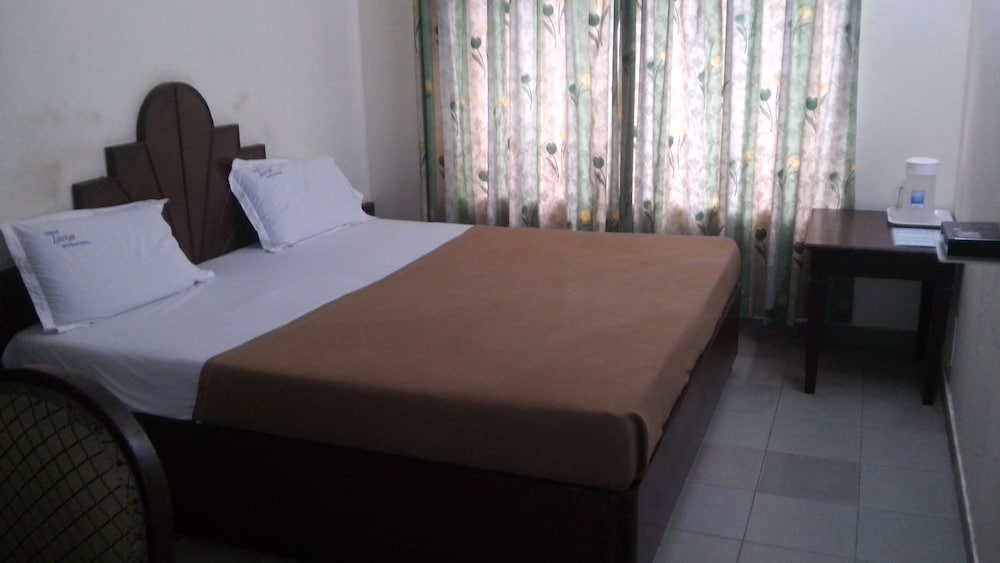 Фото Hotel Luciya International