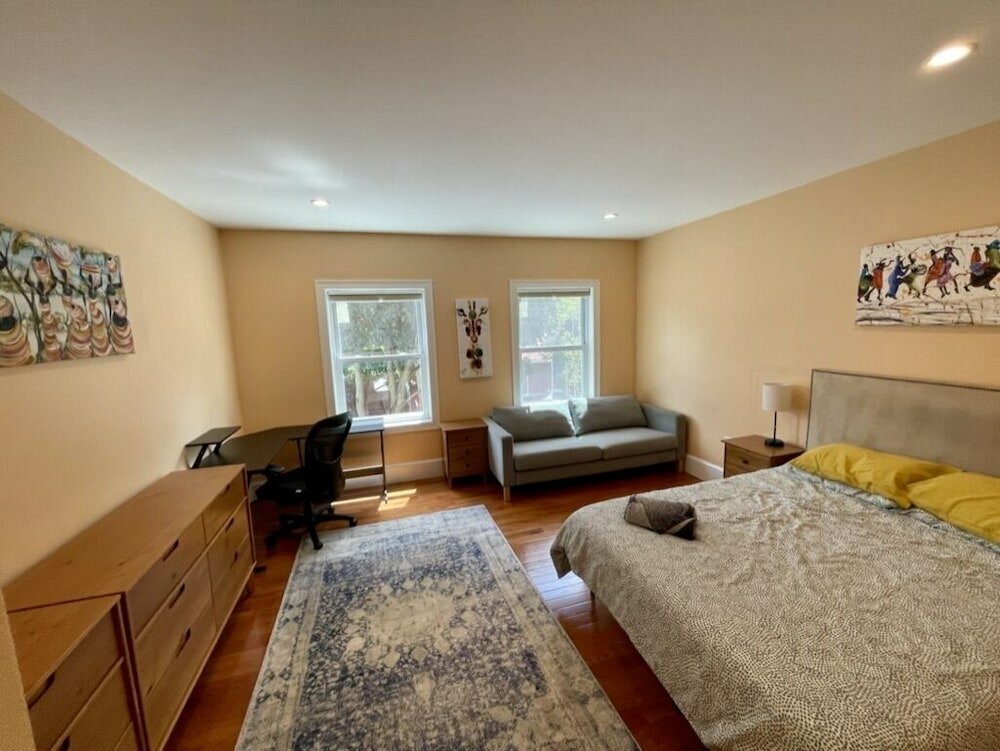 Фото Chez Pat in Cambridge