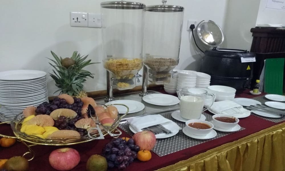 Фото The Home Hotel