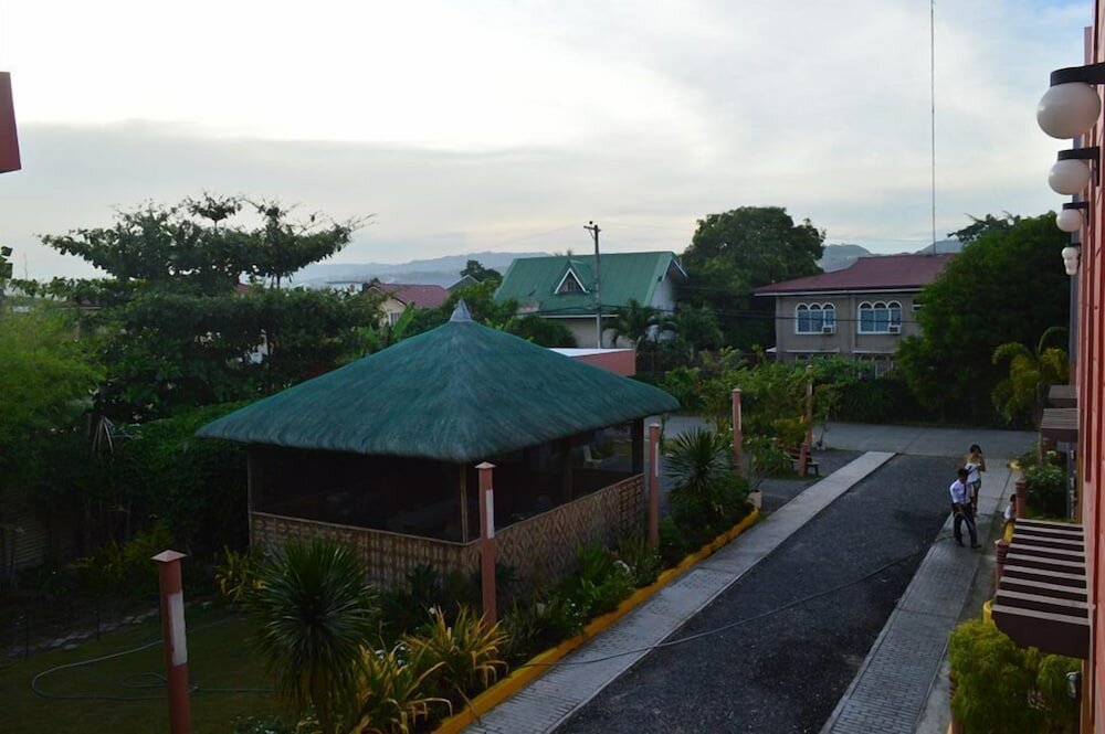 Фото Manora Apartments and Guest House