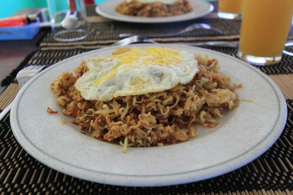 Фото Local Island Inn