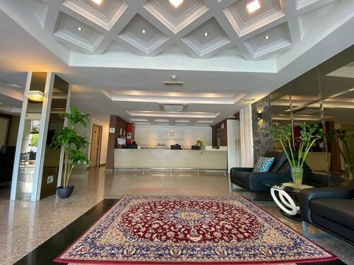 Гостиница Queenspark Lovita Hotel в Малакке