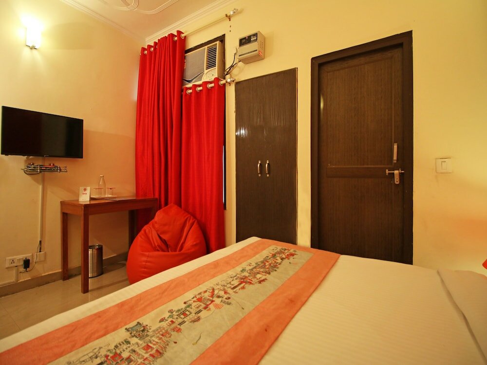 Фото Oyo Flagship 493 Cyber City Extension