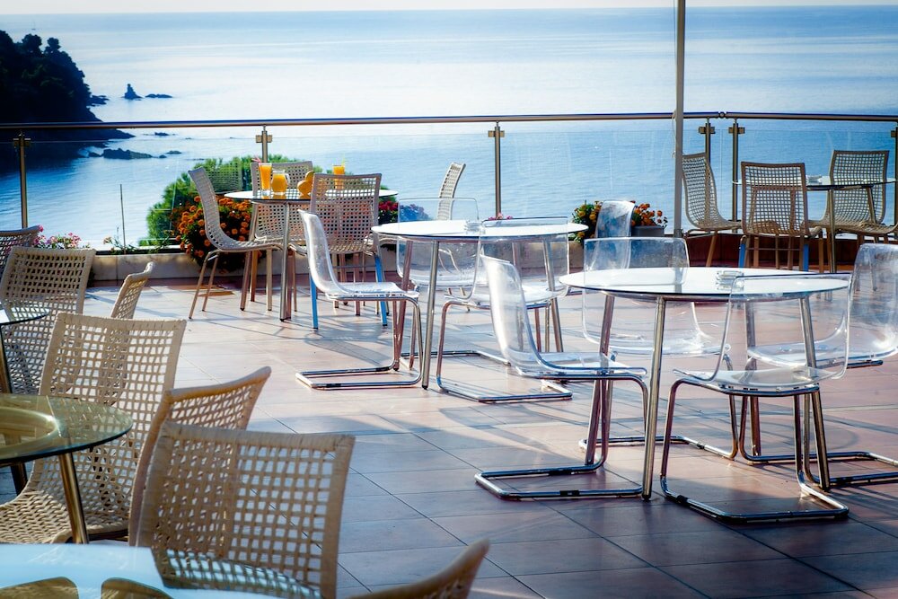 Фото La Luna Hotel