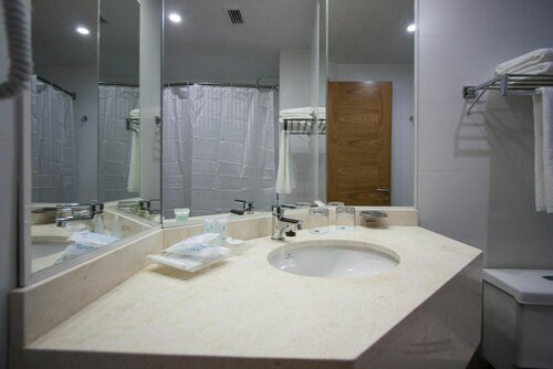 Гостиница Hotel Diego de Almagro Osorno в Осорно
