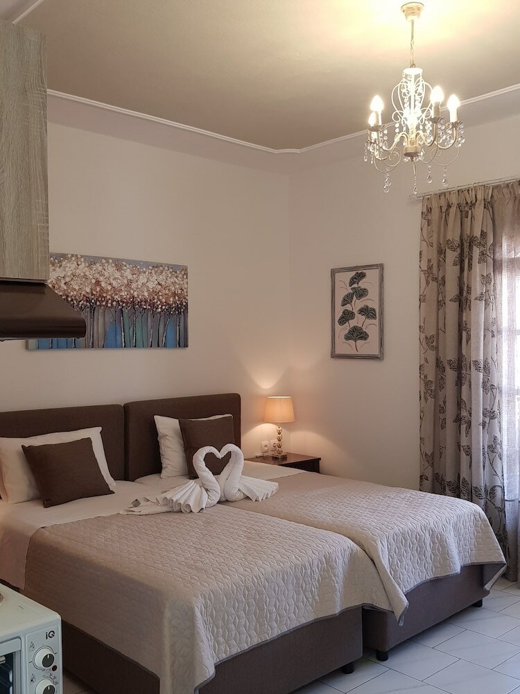 Фото Virvilis Apartments