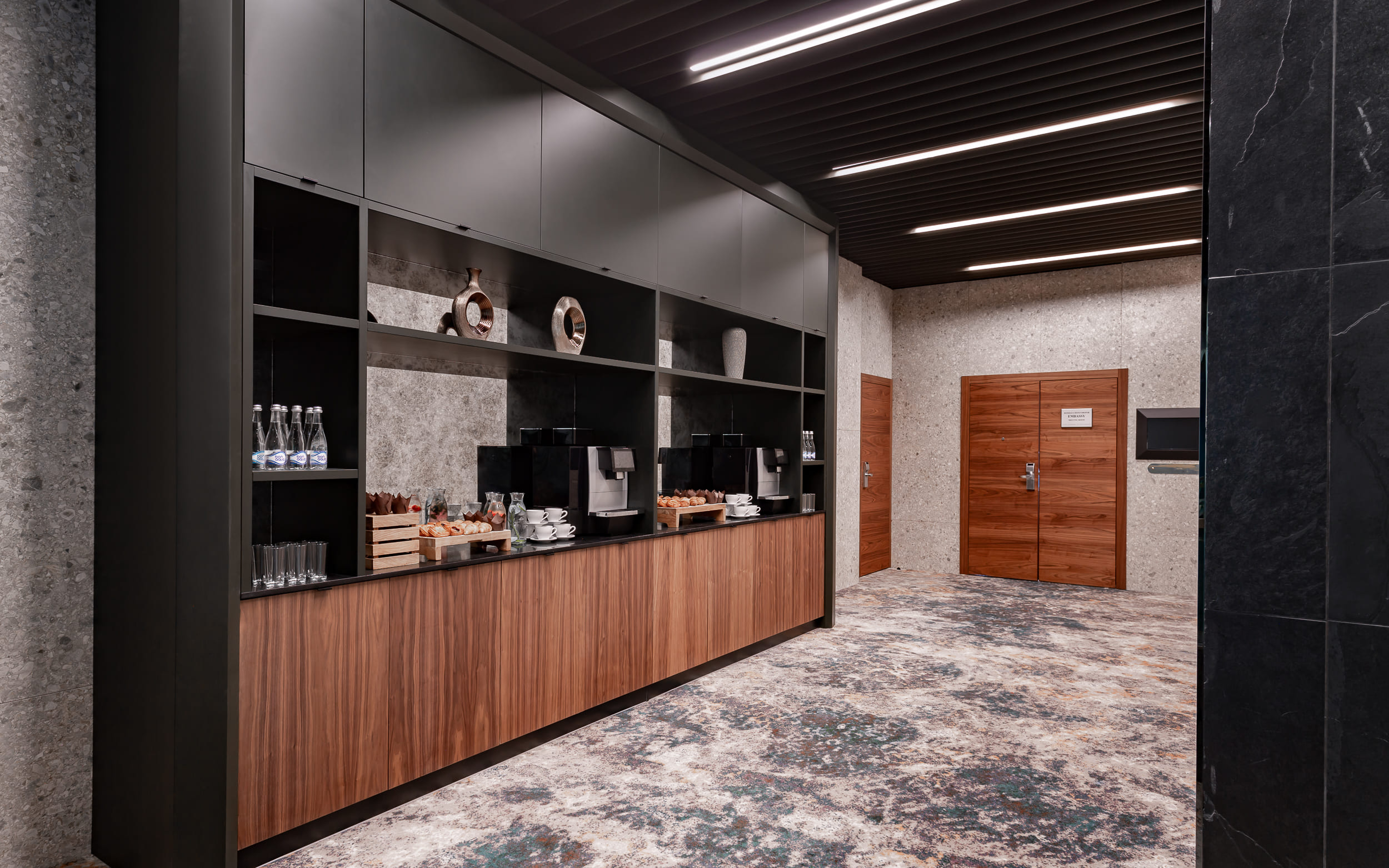 Фото DoubleTree by Hilton Hotel Novosibirsk