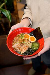 Ramen s Utkoy (ulitsa Karla Libknekhta, 11), restaurant