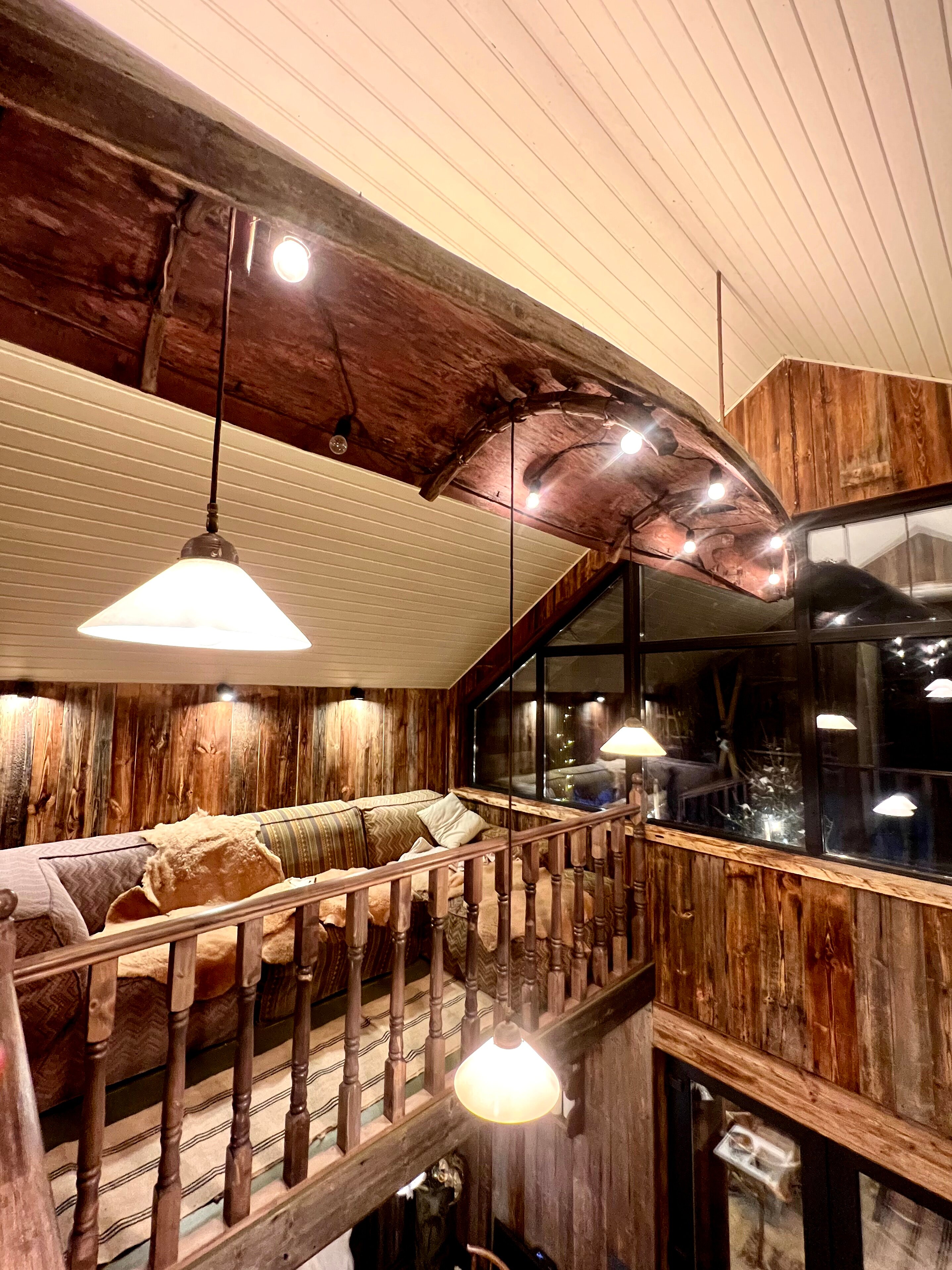 Фото Домик в лесу