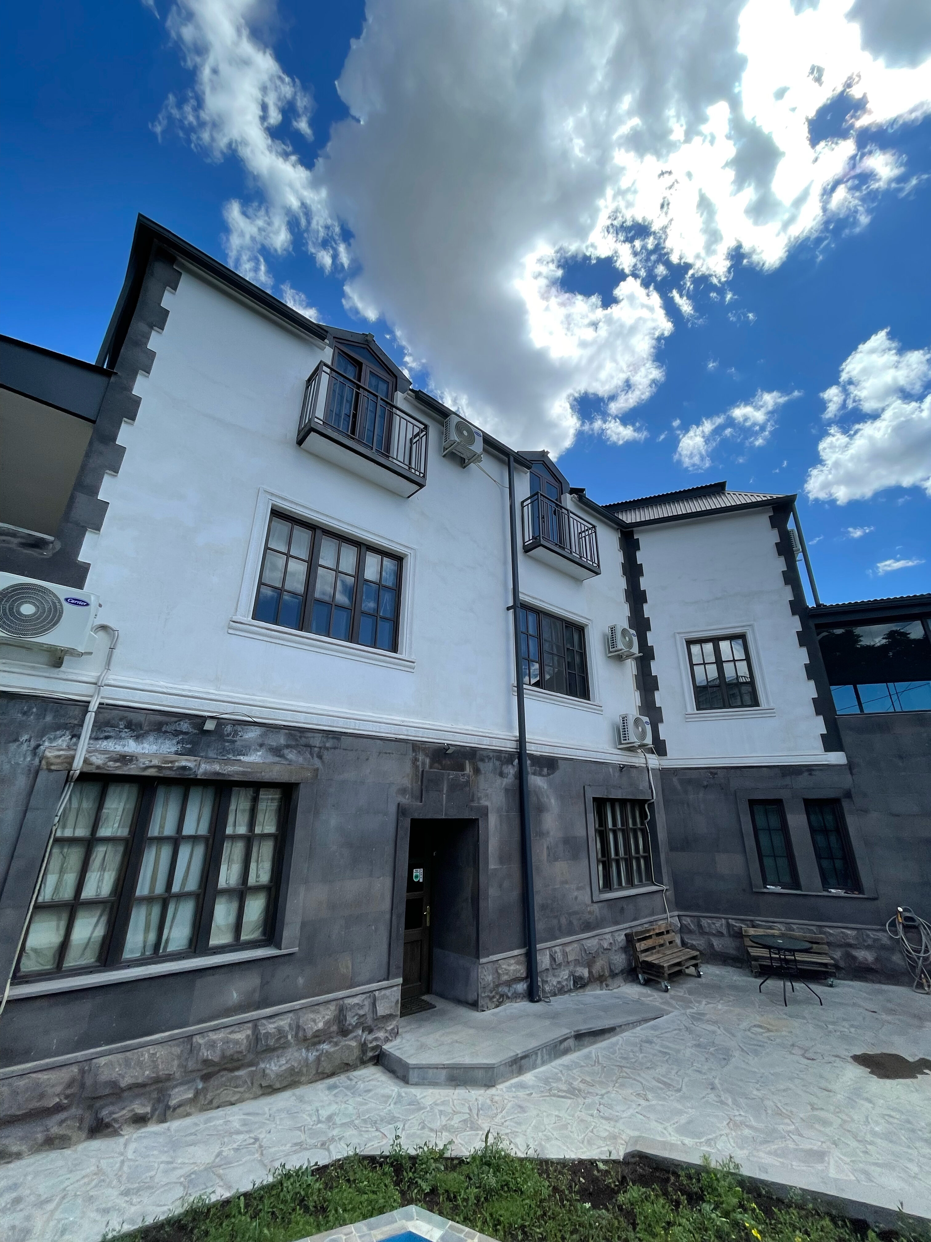 Фото Blur Inn Gallery