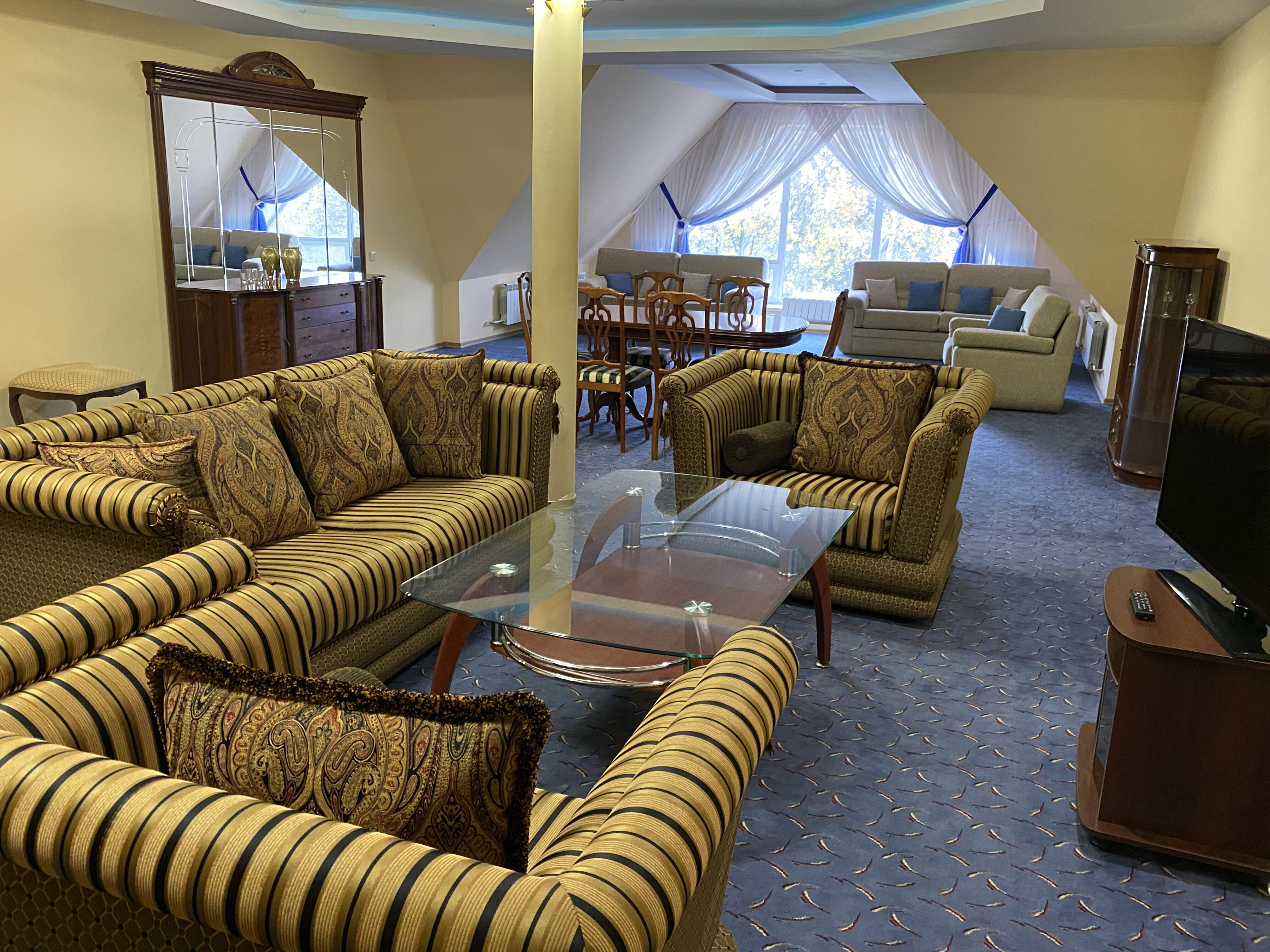 Фото Континент