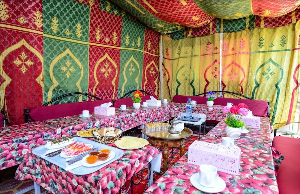 Фото Faouzi Hôtel