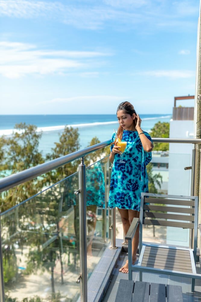 Фото Отель White Beach Holiday