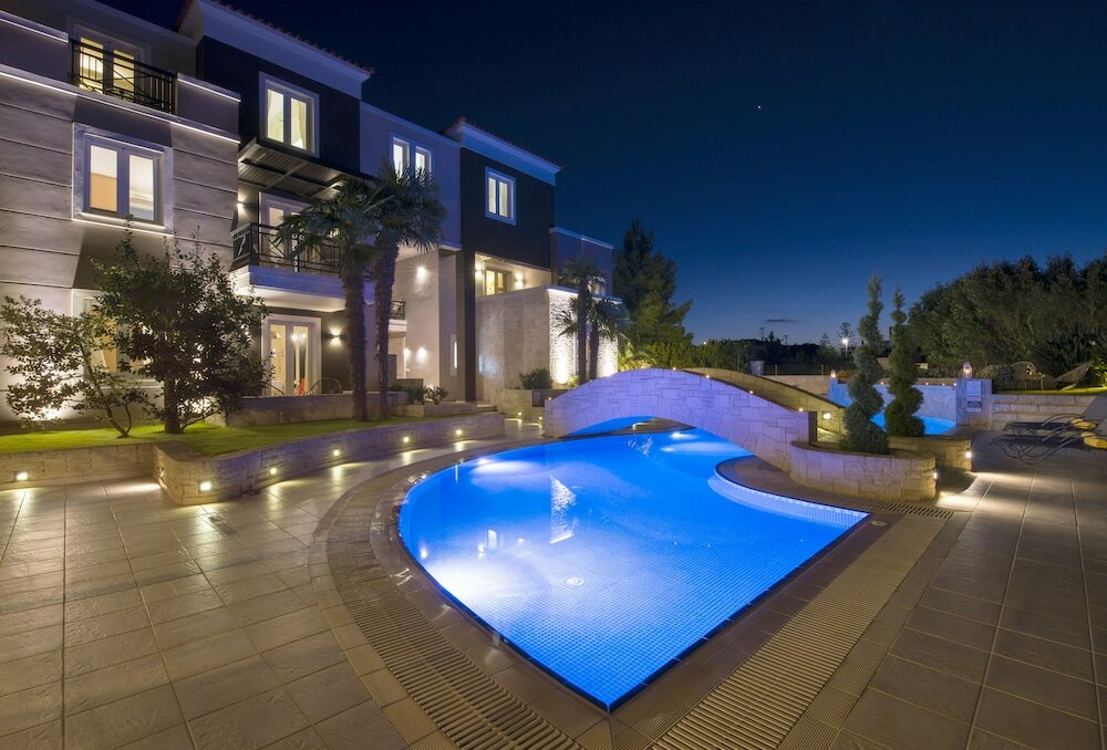 Фото Artdeco Luxury Suites