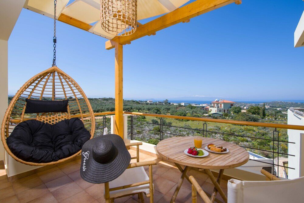 Фото EcoHome Villa