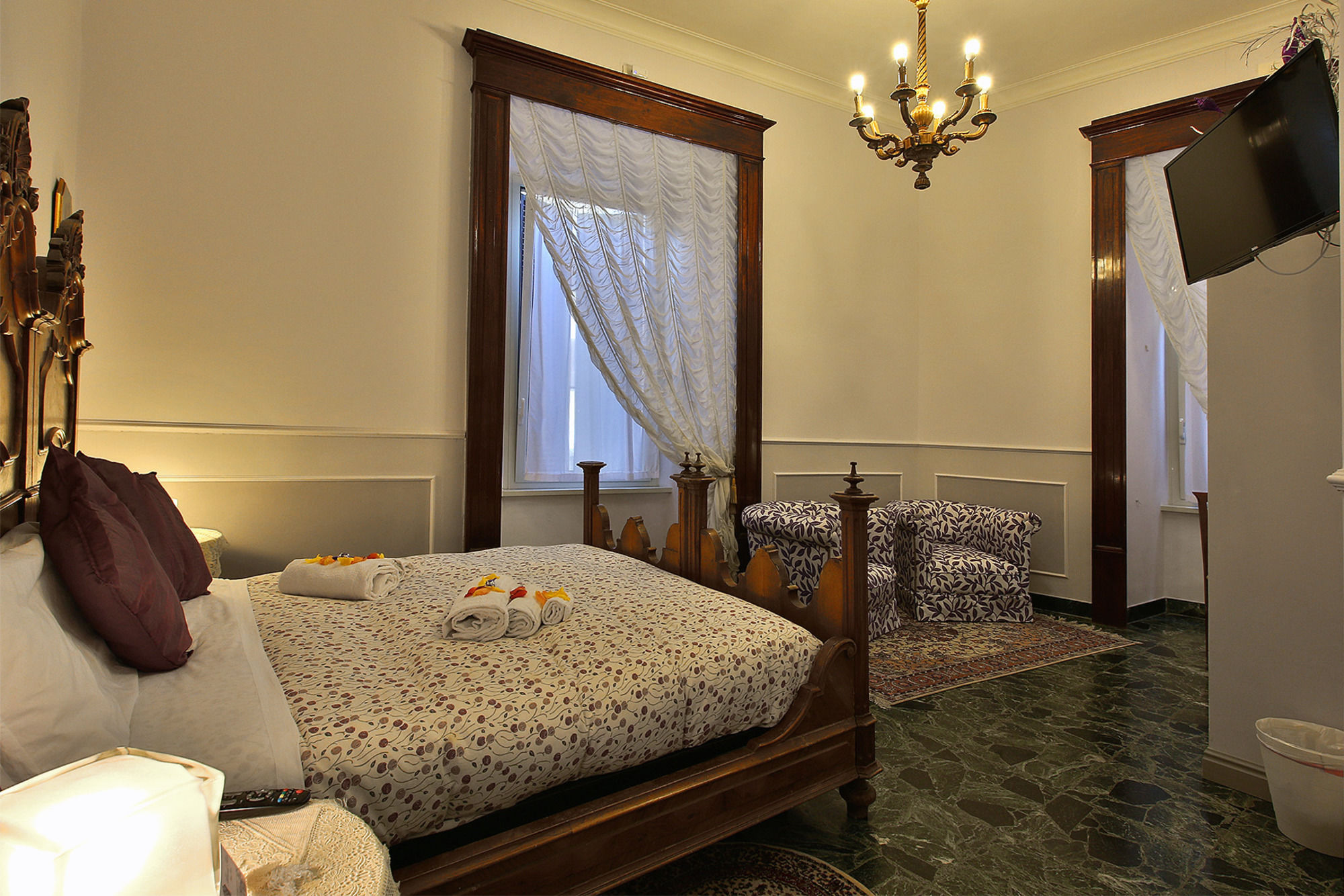 Фото Alibrandi Palace