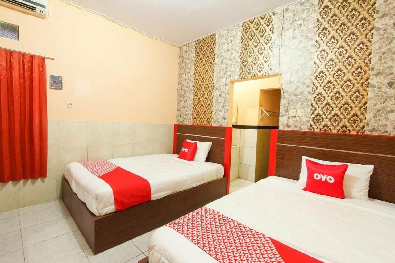 Фото Oyo 1594 Al Firdausi Residence