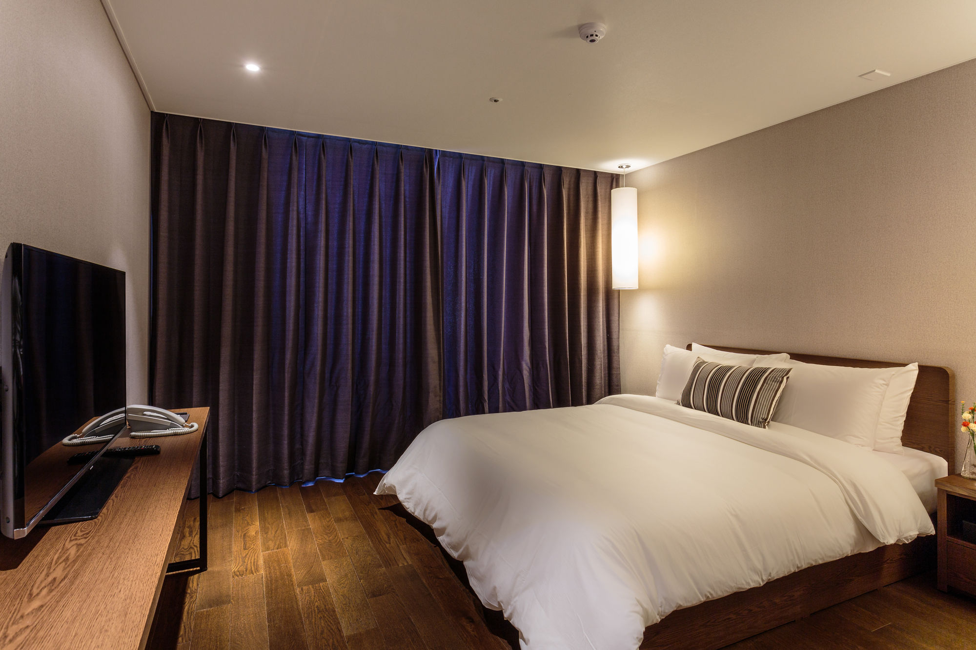 Фото Vistacay Hotel Cheonjiyeon