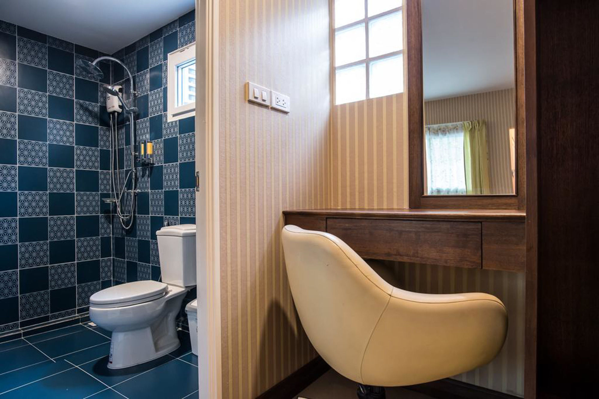 Фото Sunday J Resort & Restaurant