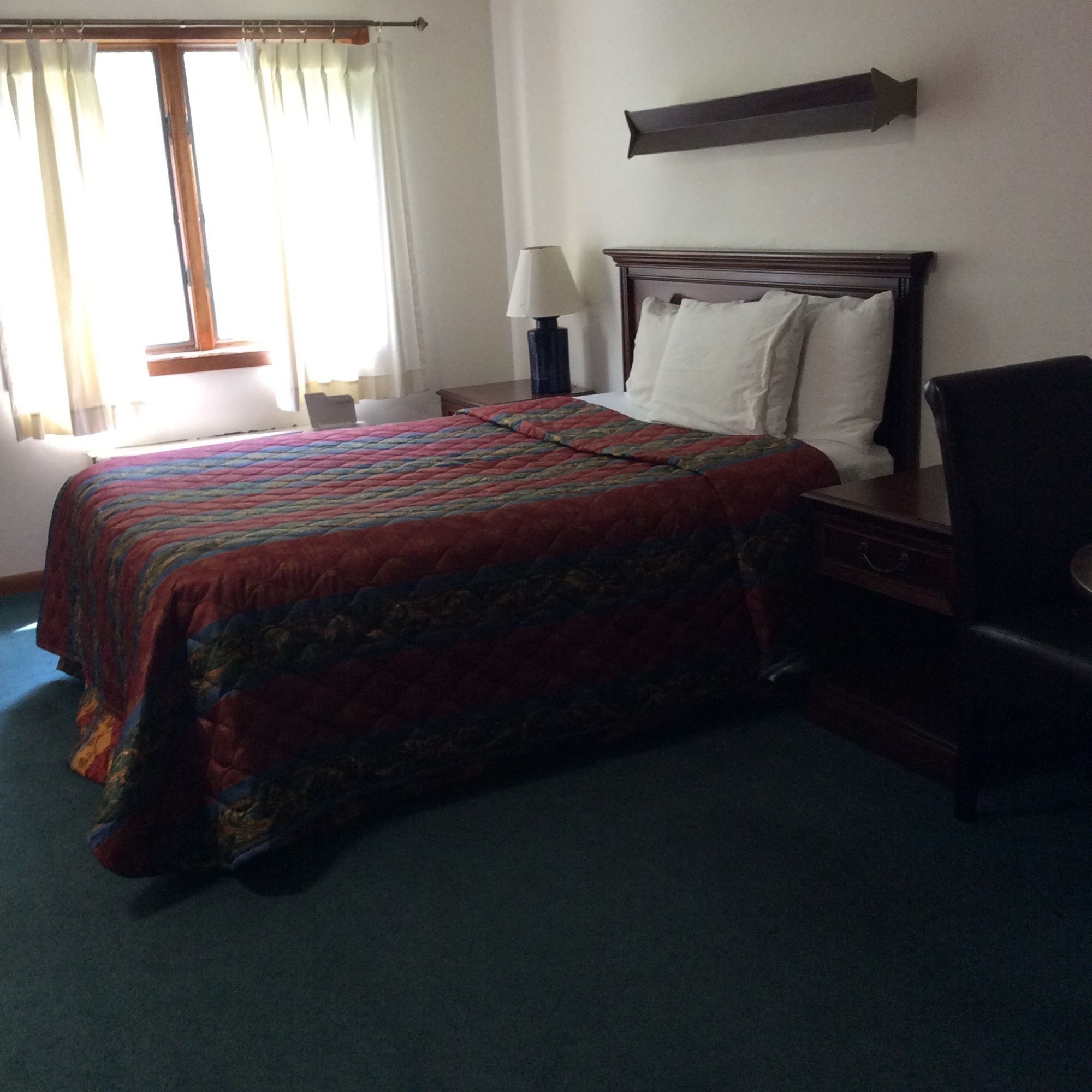 Фото Wickford Motor Inn