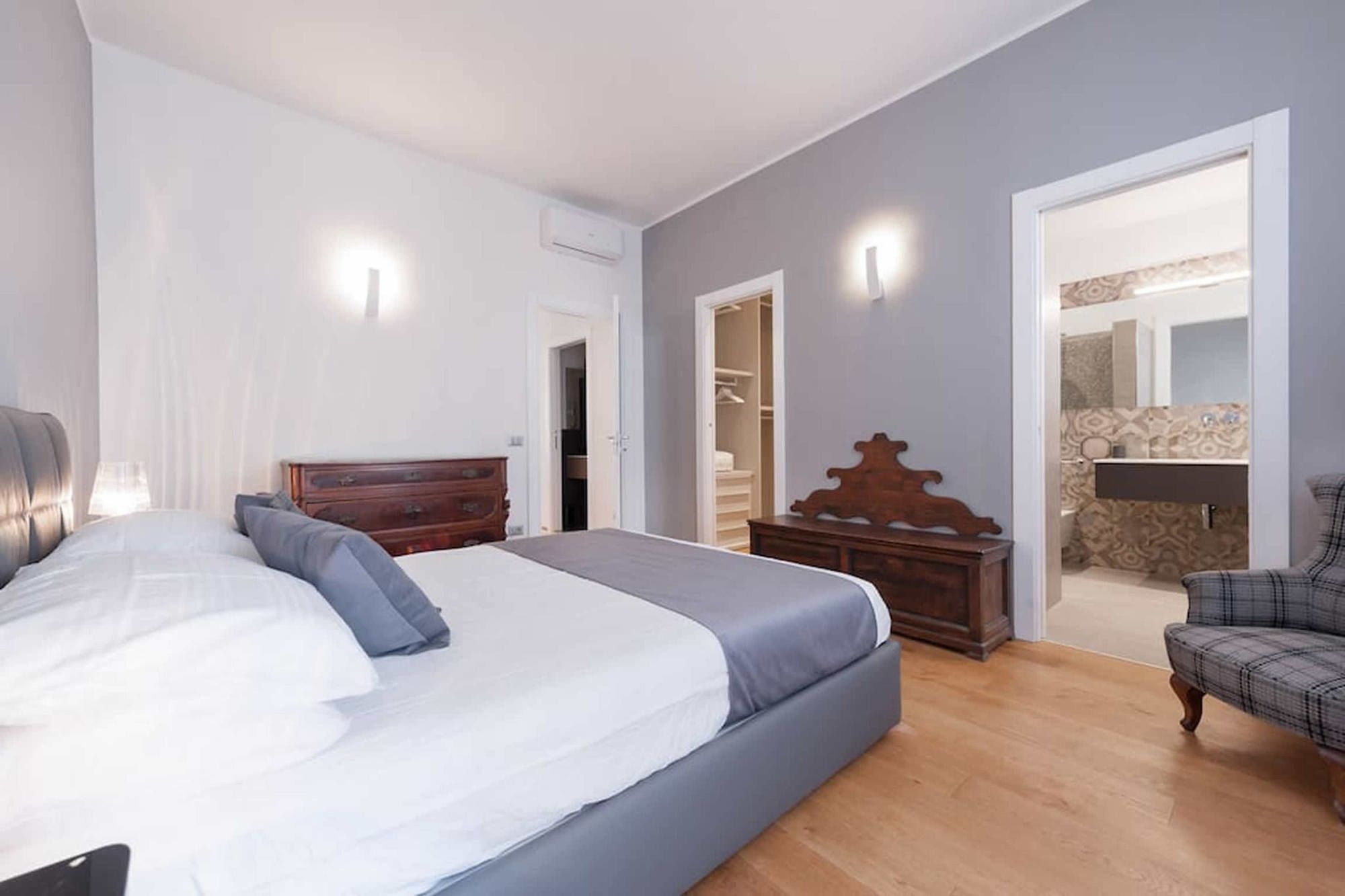 Фото Pitti Palace 5 Stars Apartment