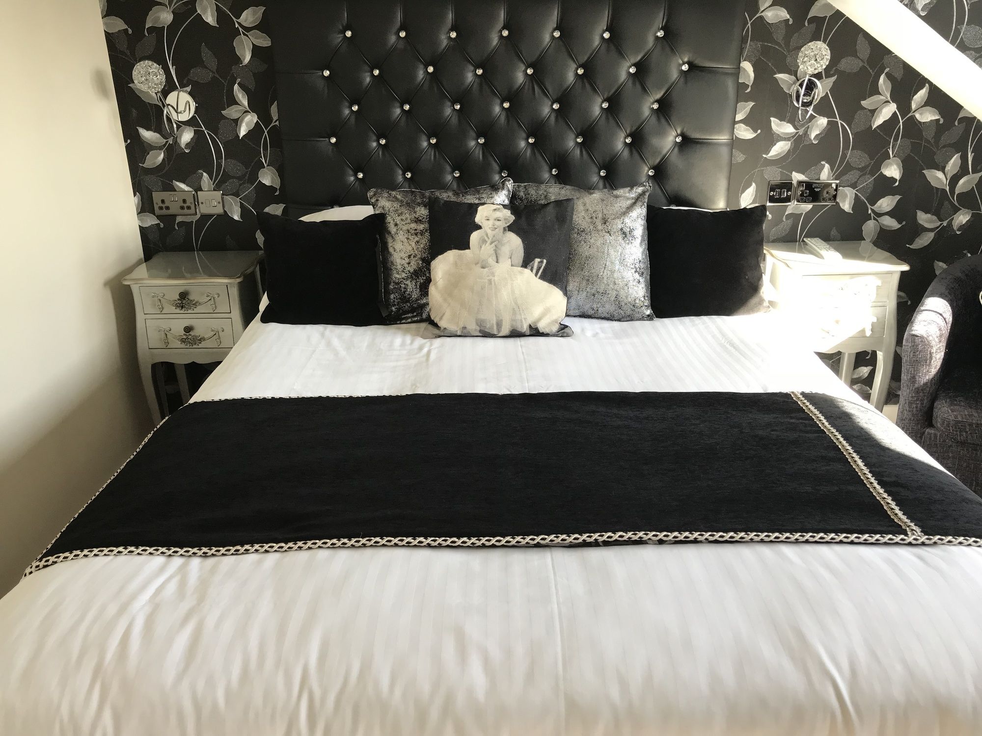 Фото Canterbury Lodge