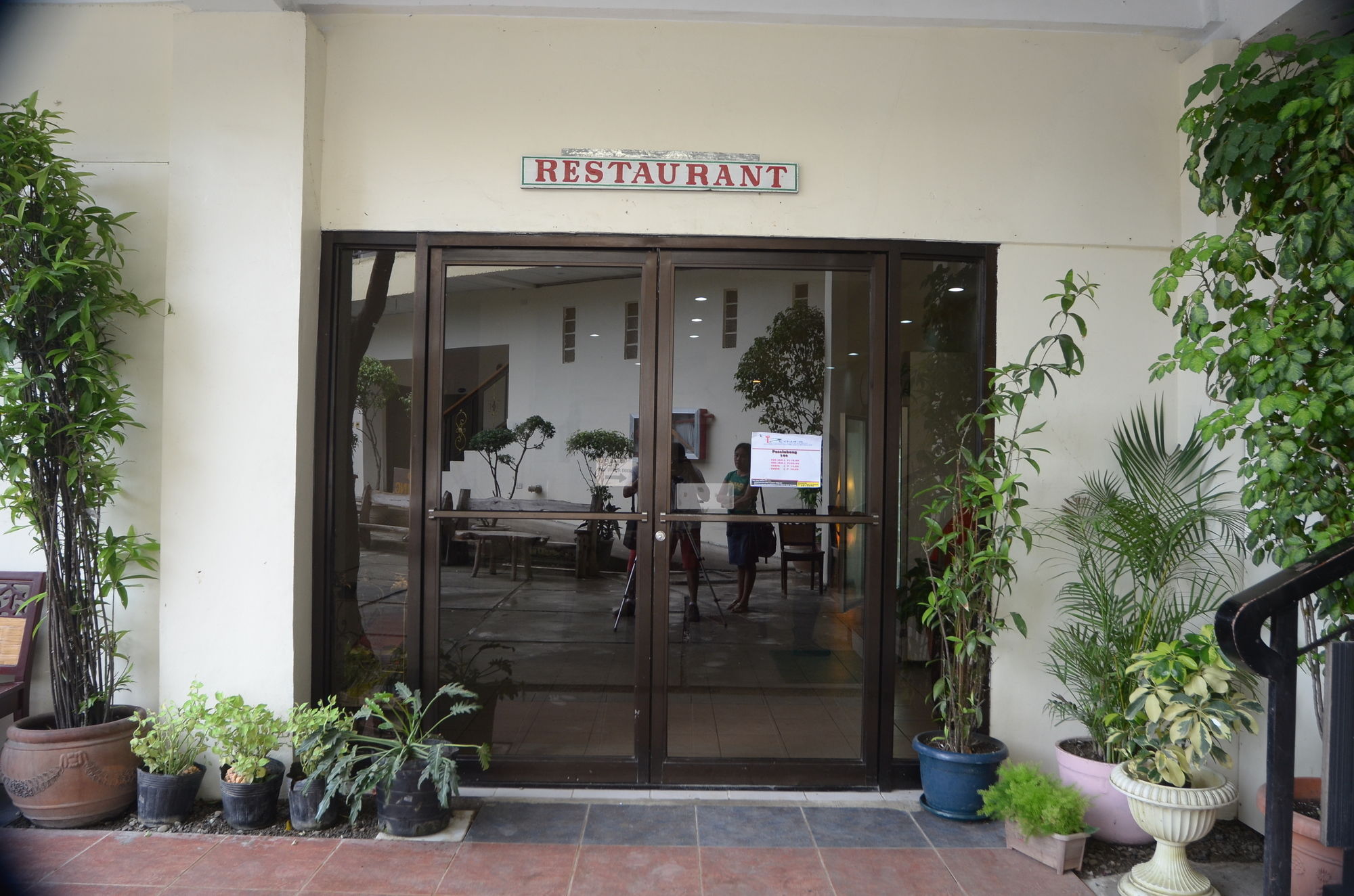 Фото Reyna's The Haven and Gardens