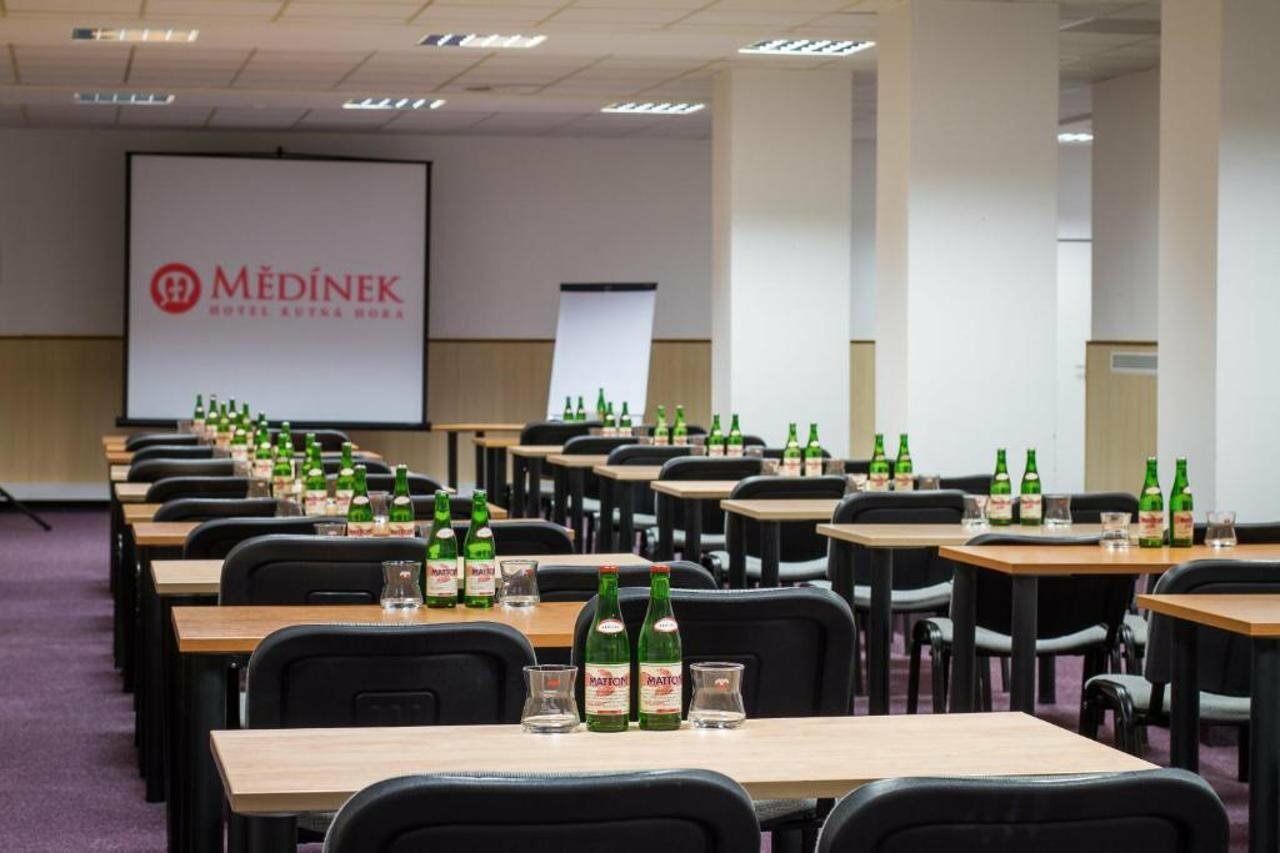 Фото Hotel Medinek Old Town