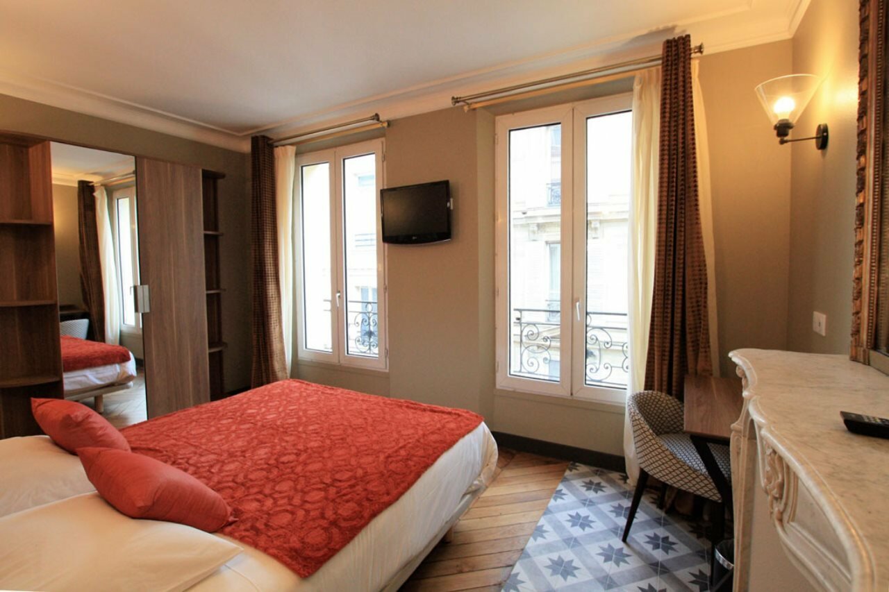 Фото Hotel Excelsior Batignolles