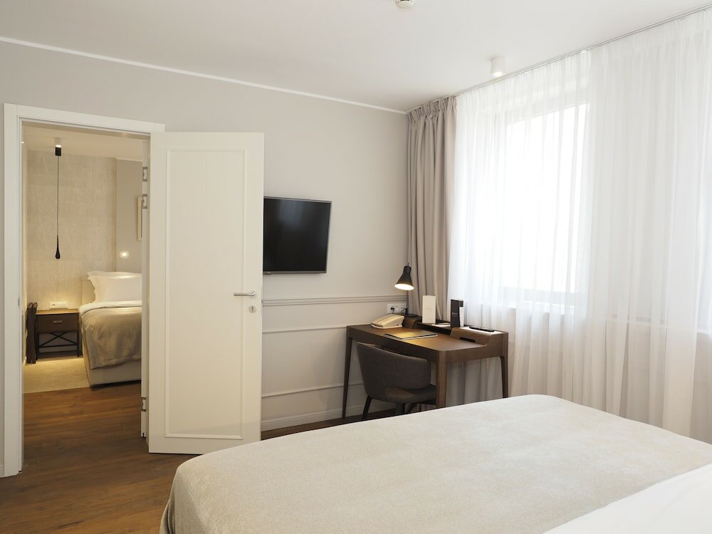 Фото Envoy Hotel Belgrade