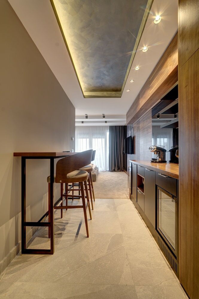 Фото Black Pearl Luxury Suites